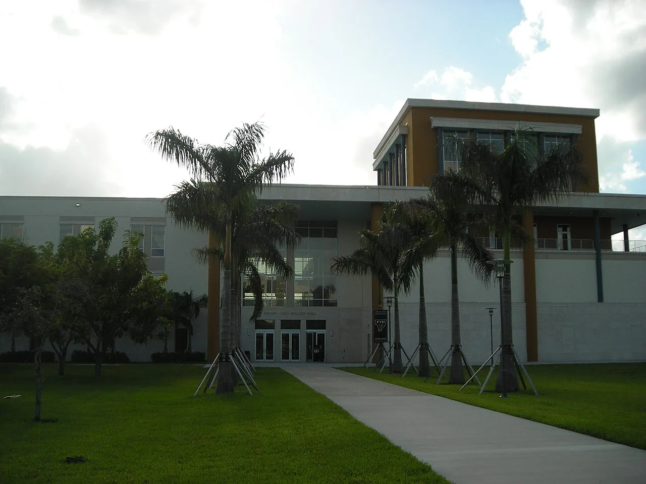 College and University Building Roofing in Antioch, CA College and University Building Roofing in Antioch, CA